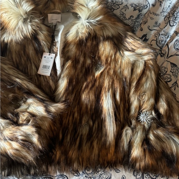 CinqASept brown Faux fur short coat with Rhinestone embellishments - Picture 2 of 9